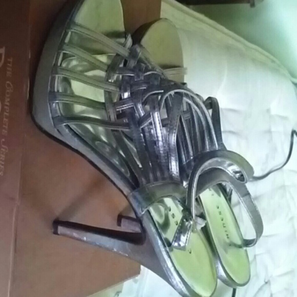 Heels - Picture 2 of 2