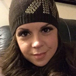 Meet your Posher, Manda