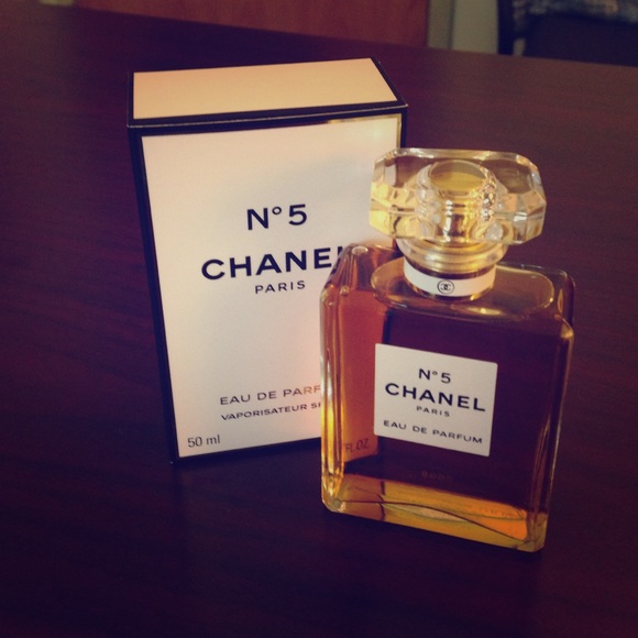 Chanel No. 5 Eau De Parfum - unused!