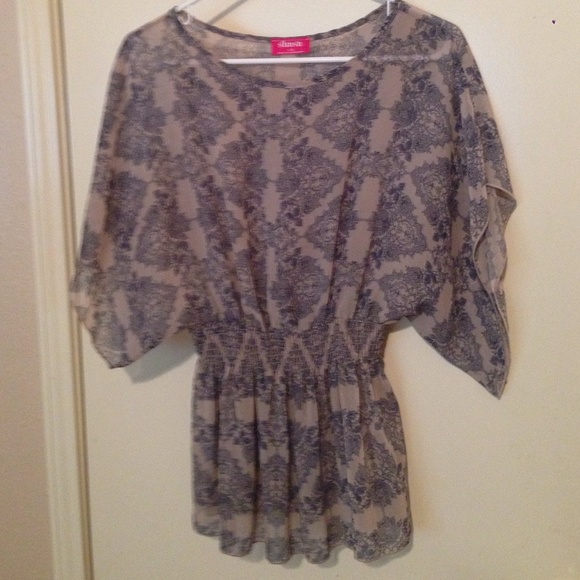 3/4 bat wing peplum top