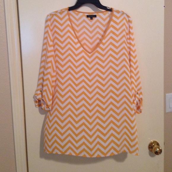 Ladies chevron top