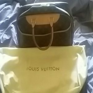Louis Vuitton Troutville