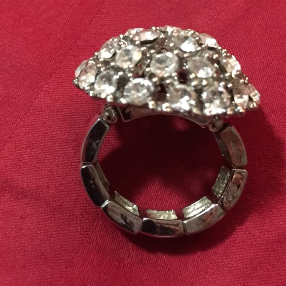 COOKIE LEE STRETCHABLE RING - Picture 4 of 4