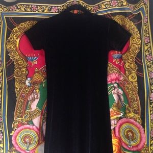 Black Velvet Knee-Length Dress