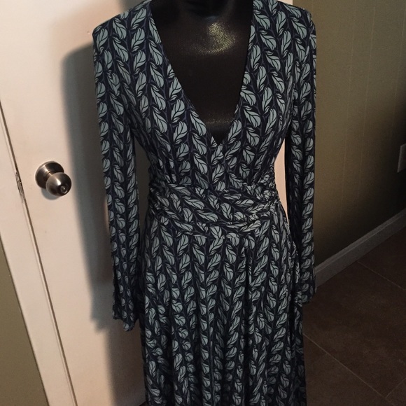 Stretchy wrapstyle dress