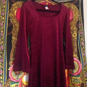 Red Velvet Long Dress with Flared Sleeves 🌹