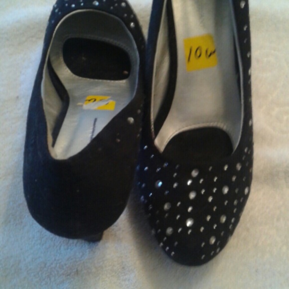 Black suede diamond studded heel