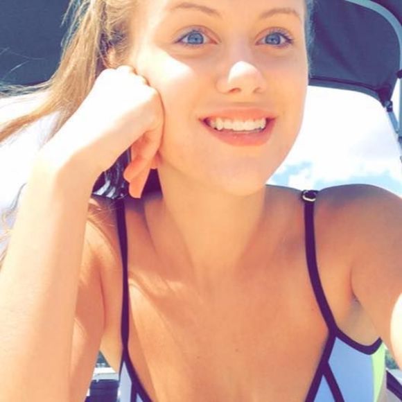 Meet your Posher, April