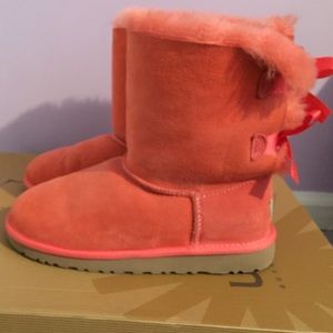 Bailey bow shrimp UGG's