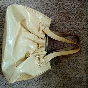 Beautiful yellow Brahmin!! Never used!!