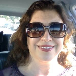 Meet your Posher, Manjola