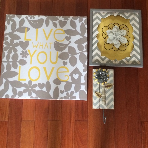 Great condition grey and yellow wall decoration