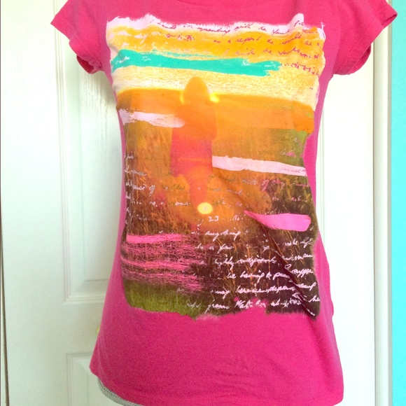 Hot pink Graphic tee shirt