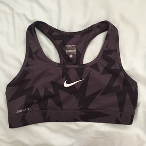 Nike Patterned Sports bra