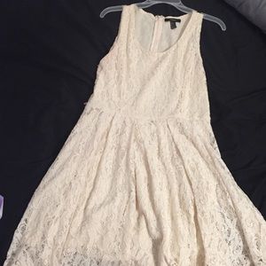 Large Forever 21 Off white Lace dress