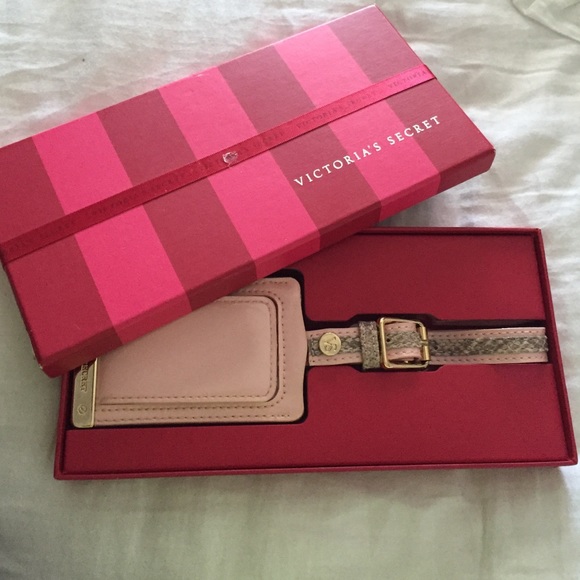 Victoria's Secret luggage tag