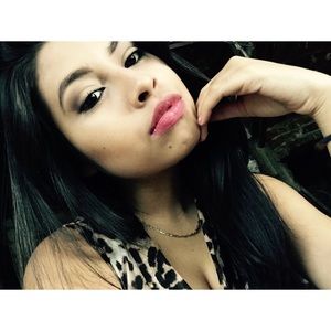 Meet your Posher, Carmen