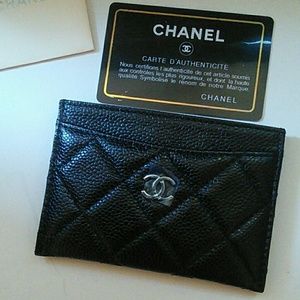 Caviar leather card case