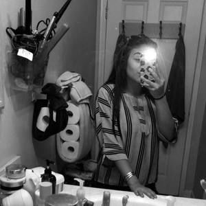 Meet your Posher, Justine a