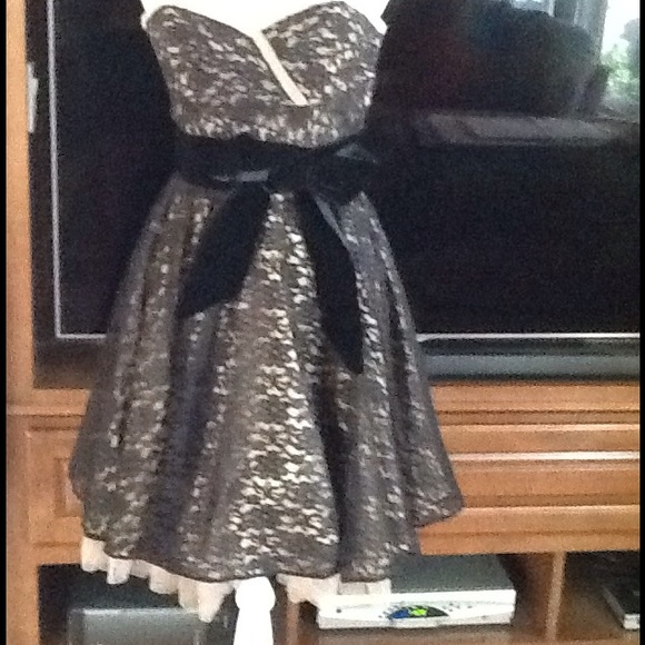 Betsey Johnson Dresses & Skirts - Betsey Johnson evening dress