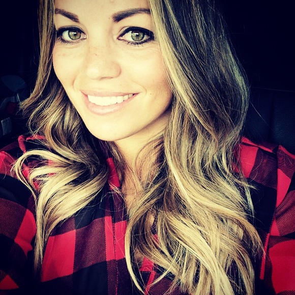 Meet your Posher, Joelene