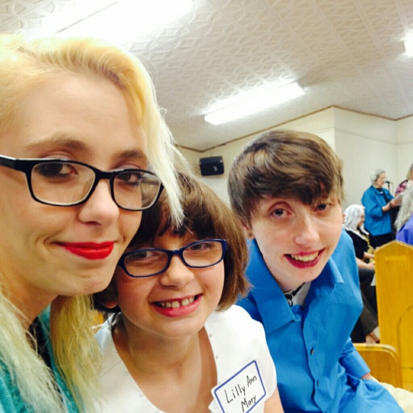 Im a very proud mom of 6 - Picture 2 of 4