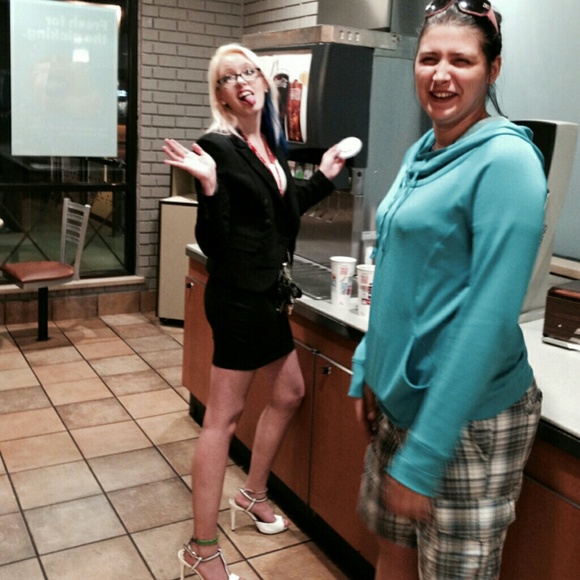 Im a very proud mom of 6 - Picture 3 of 4