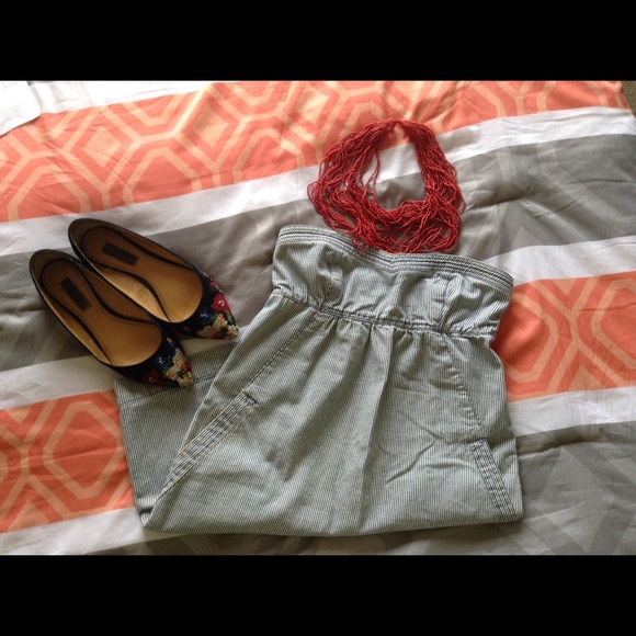 Denim Strapless dress with pockets. Sweetheart.