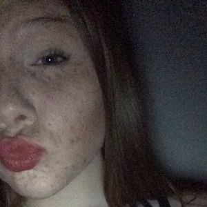 Meet your Posher, Kaitlyn