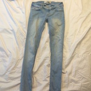 Hollister Jeans - Size 25 length 29