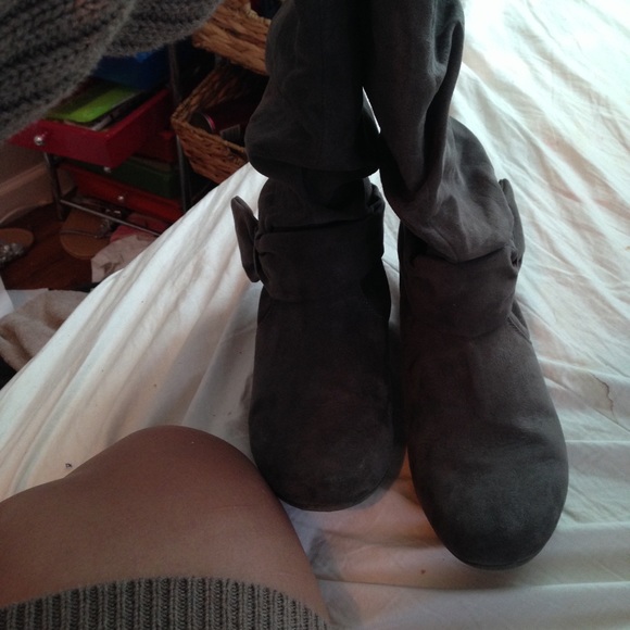 Boots - Picture 2 of 3