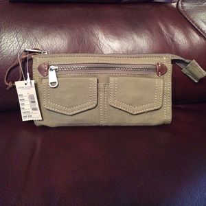 American Eagle army green wallet
