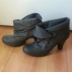 💲PRICE REDUCTION💲 Super Cute Grey Booties