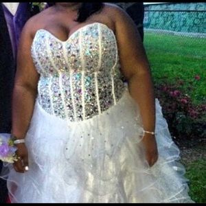 Beaded Floor Length Ball Gown ⛔️NEGOTIABLE PRICE⛔️