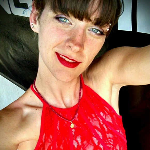 Meet your Posher, Deidre - Picture 4 of 4