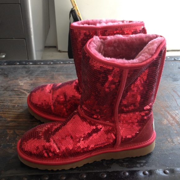 Red sequin uggs - Picture 4 of 4