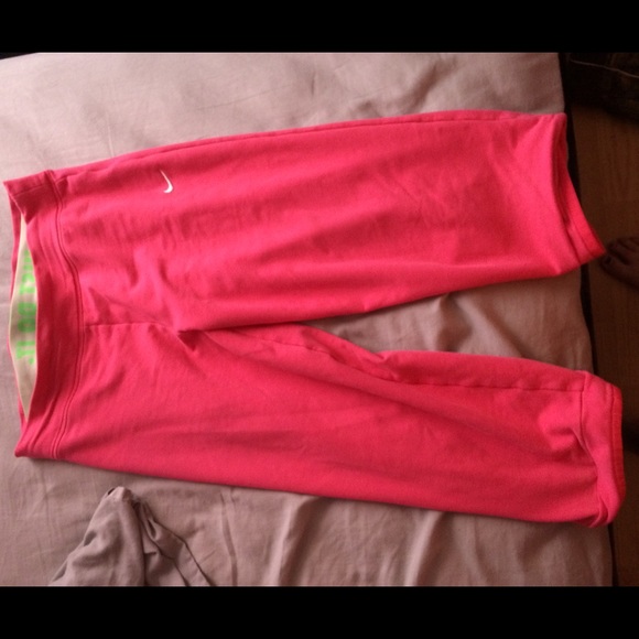 Nike pants - Picture 2 of 3