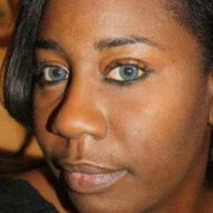 Meet your Posher, Momo