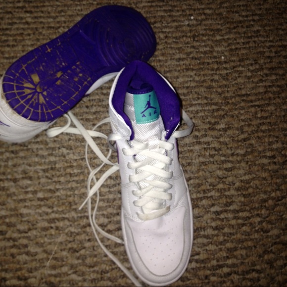 jordans - Picture 2 of 2