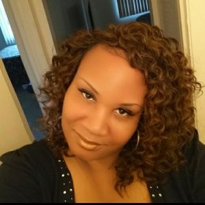 Meet your Posher, Natasha