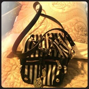 Henri Bendel signature stripe cross body bag