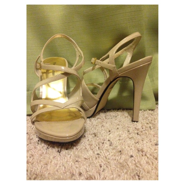 Pierre Dumas Nude, Strappy Pumps
