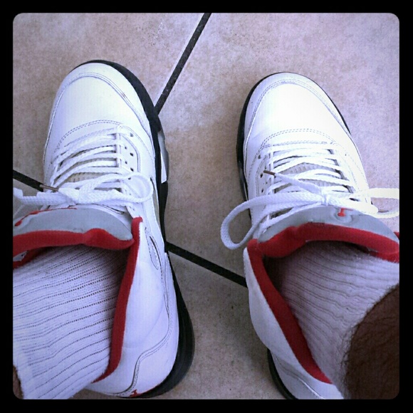 No tades my 5s  frm 2013 clean condition