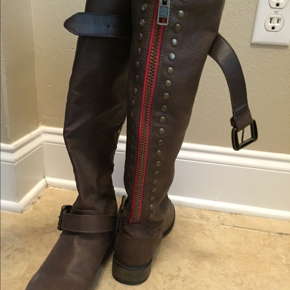 Boots!