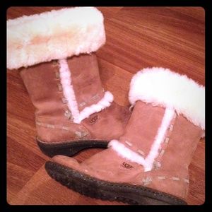 UGG BOOTS!