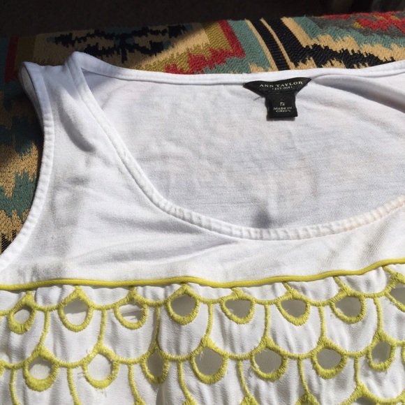 Yellow and white Ann Taylor top - Picture 2 of 4