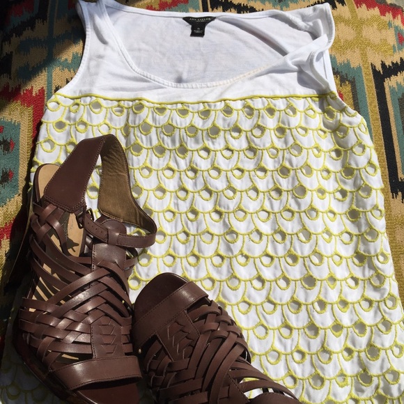 Yellow and white Ann Taylor top - Picture 3 of 4