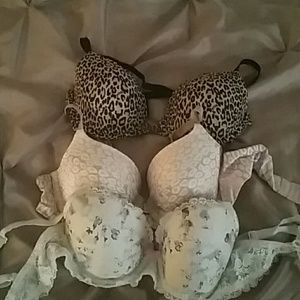 White bra free with purchase of the other 2