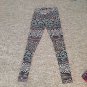 American eagle xs tribal printed leggings