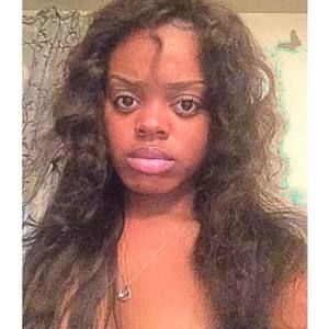 Meet your Posher, Denise